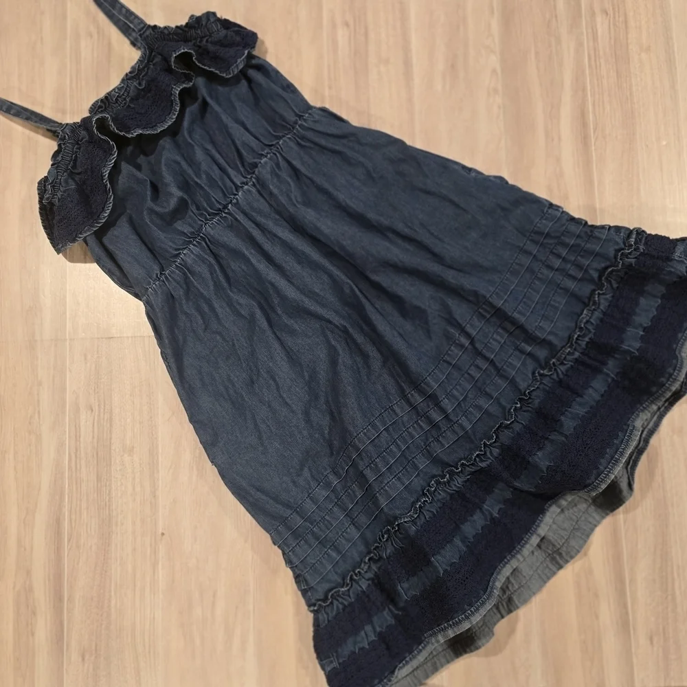 GAP KIDS GIRLS BLUE DENIM DRESS W /RUFFLES - SZ LARGE